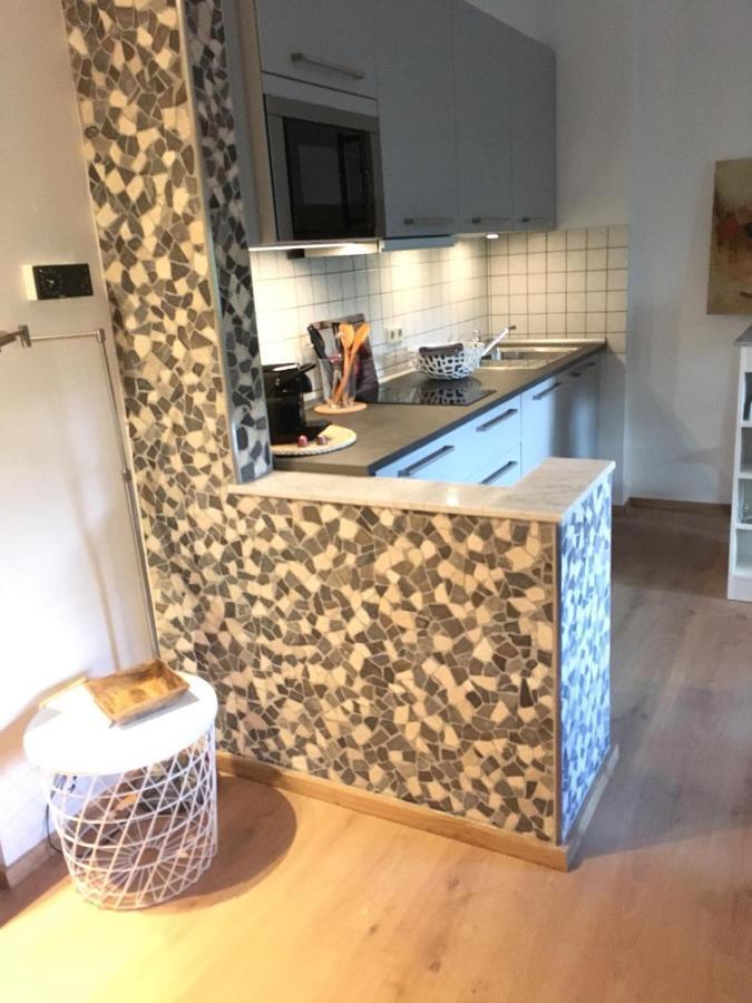 Apartment 1 Mit Terrasse Und Pkw-Stellplatz เลเวอร์คูเซน ภายนอก รูปภาพ